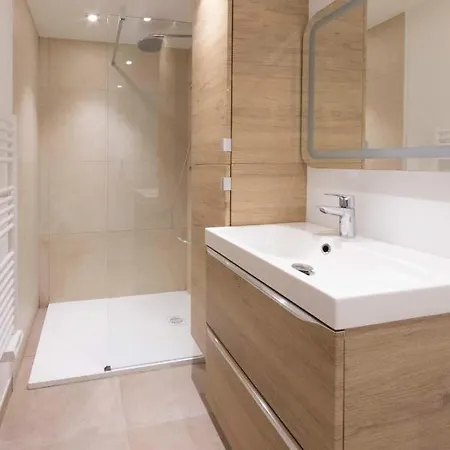 Brand-new Atypical In Rue Fourmillière Appartement Antibes